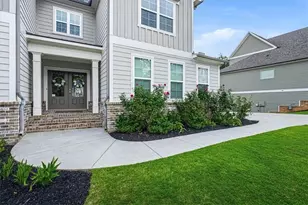 427 Parkbrook Wy, Canton, GA 30114 - Photo 2