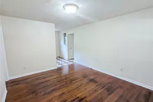 2820 Cardo Dr NW, Atlanta, GA 30318 - Photo 6