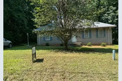 93 Rue Beauregard, Lavonia, GA 30553 - Photo 2
