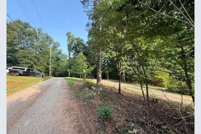 93 Rue Beauregard, Lavonia, GA 30553 - Photo 18