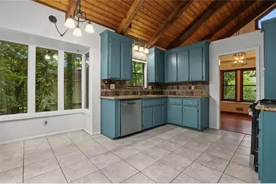 4910 Tremont Drive NE, Marietta, GA 30066 - Photo 16
