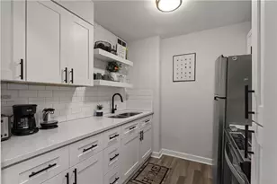 300 W Peachtree Street NE, Atlanta, GA 30308 - Photo 10