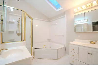 1053 Vista Trail NE, Atlanta, GA 30324 - Photo 12