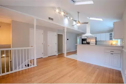 1053 Vista Trail NE, Atlanta, GA 30324 - Photo 4