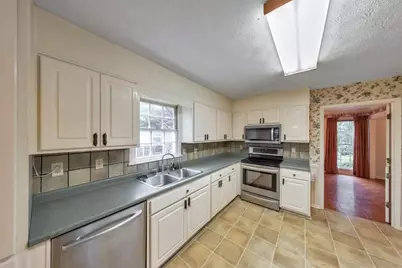 3125 Dogwood Valley Court NE, Marietta, GA 30068 - Photo 10