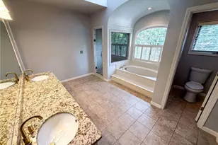 135 N Clublands Ct, Johns Creek, GA 30022 - Photo 34