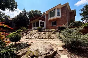 135 N Clublands Ct, Johns Creek, GA 30022 - Photo 12