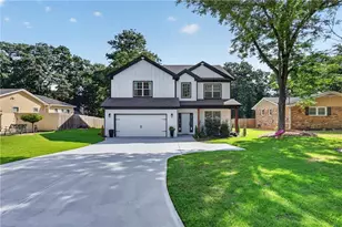 208 Shields St, Winder, GA 30680 - Photo 2