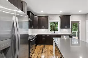 1320 Arnold Ave NE, Atlanta, GA 30324 - Photo 10