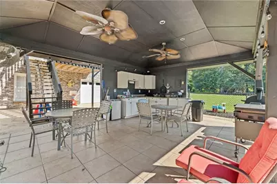 3906 Laurens Lane, Snellville, GA 30039 - Photo 30