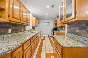 2831 Georgian Terrace, Marietta, GA 30068 - Photo 22