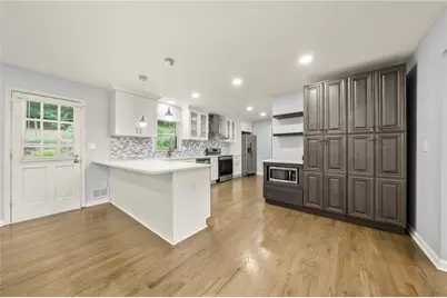 1701 Smithwood Drive, Marietta, GA 30062 - Photo 10