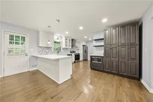 1701 Smithwood Dr, Marietta, GA 30062 - Photo 10