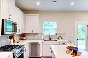 24 Dovecrest Wy, Acworth, GA 30101 - Photo 2