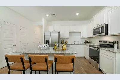 2293 Jamin Bend #63, Lithonia, GA 30058 - Photo 2