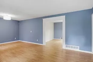 3207 Laura Ln, Lithia Springs, GA 30122 - Photo 4