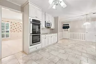 12135 N Hickory Trace, Alpharetta, GA 30004 - Photo 8