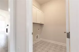879 Eastman Ct, Hoschton, GA 30548 - Photo 6