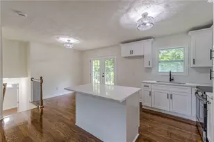 8285 Hemlock Dr, Jonesboro, GA 30238 - Photo 16