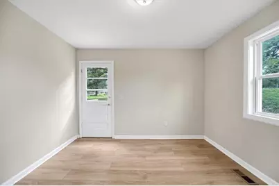 242 Jackson Street, Barnesville, GA 30204 - Photo 16