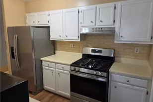 5595 Wells Cir, Stone Mountain, GA 30087 - Photo 12