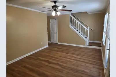 5595 Wells Circle, Stone Mountain, GA 30087 - Photo 6