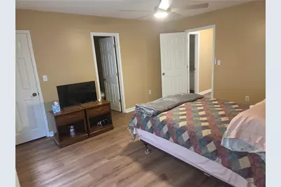 5595 Wells Circle, Stone Mountain, GA 30087 - Photo 14