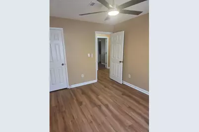 5595 Wells Circle, Stone Mountain, GA 30087 - Photo 18