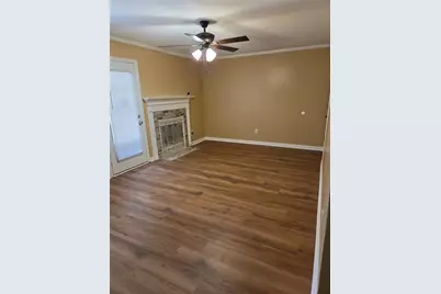 5595 Wells Circle, Stone Mountain, GA 30087 - Photo 6