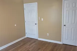 5595 Wells Cir, Stone Mountain, GA 30087 - Photo 20