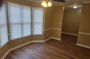5595 Wells Cir, Stone Mountain, GA 30087 - Photo 2