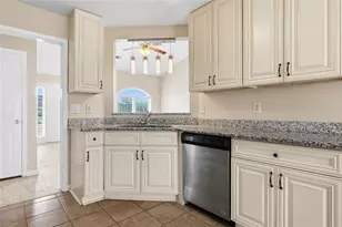 1016 Meadow Glen Cir, Fairburn, GA 30213 - Photo 12