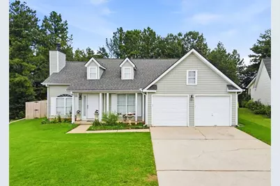 1016 Meadow Glen Circle, Fairburn, GA 30213 - Photo 2