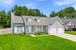 1016 Meadow Glen Cir, Fairburn, GA 30213 - Photo 1