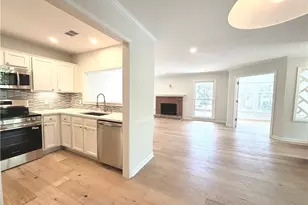 211 Abingdon Way, Sandy Springs, GA 30328 - Photo 12