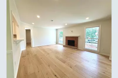 211 Abingdon Way, Sandy Springs, GA 30328 - Photo 10