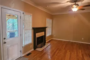 2545 Cobble Creek Ln, Grayson, GA 30017 - Photo 8