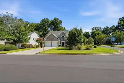 555 Kingsport Drive, Alpharetta, GA 30076 - Photo 4