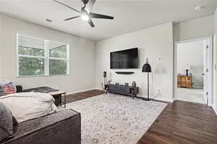 351 Pepin Ct, Hoschton, GA 30548 - Photo 4