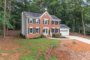 535 Woodrow Dr, Lawrenceville, GA 30043 - Photo 2