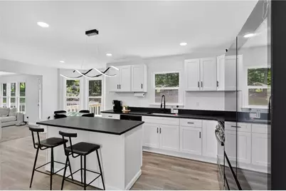 535 Woodrow Drive, Lawrenceville, GA 30043 - Photo 12