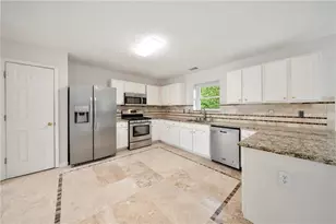 1339 Dalesford Dr, Alpharetta, GA 30004 - Photo 4