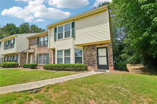 714 Longleaf Dr, Lawrenceville, GA 30046 - Photo 2
