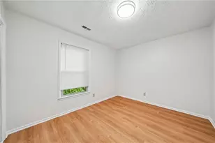 714 Longleaf Dr, Lawrenceville, GA 30046 - Photo 14