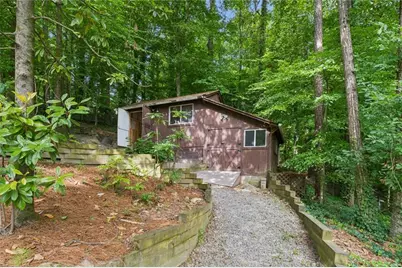 4992 Rebel Trail, Atlanta, GA 30327 - Photo 56