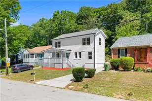 1689 Derry Ave SW, Atlanta, GA 30310 - Photo 2