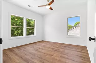 1689 Derry Ave SW, Atlanta, GA 30310 - Photo 28