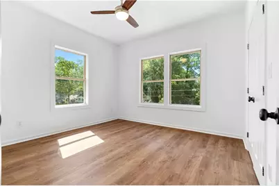 1689 Derry Avenue SW, Atlanta, GA 30310 - Photo 30