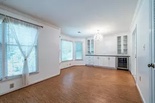 5 Plantation Dr NE, Atlanta, GA 30324 - Photo 8