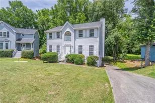 2402 Betsy Ct SW, Marietta, GA 30008 - Photo 2